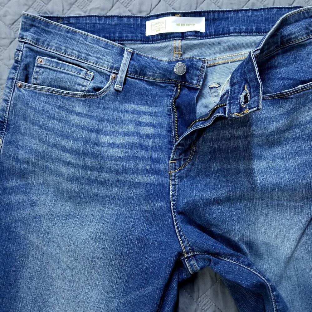 Levis Signature Jeans Womens 16M 33x32 Blue Mid Rise Bootcut Dark Wash Denim - Picture 7 of 12